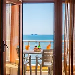 Beachfront * دراس