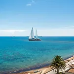 Beachfront * دراس