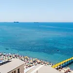 Beachfront 公寓 Durrës