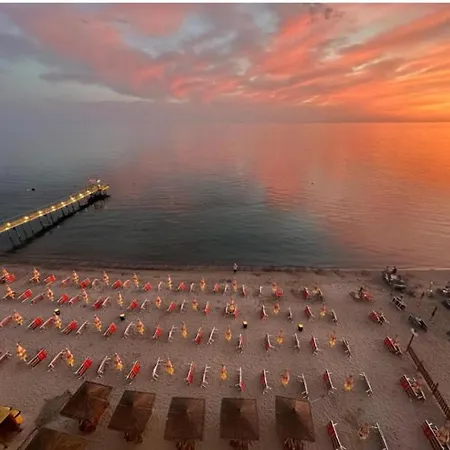 Beachfront Appartamento Durrës