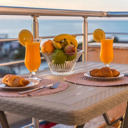 Beachfront Appartamento *