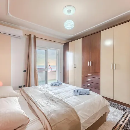 Beachfront * Durrës